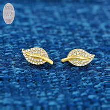 Load image into Gallery viewer, Single (Half Pair) 14k Gold Genuine Diamond Pave Leaf Petal Earrings