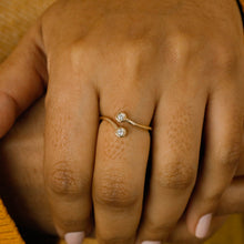 Load image into Gallery viewer, 14k Gold Genuine Diamond Bezel Twist Dainty Minimalist Spiral Ring for Women White, Yellow Rose Gold