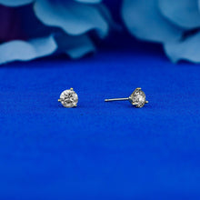 Load image into Gallery viewer, Single (Half Pair) 14k Solid Gold Natural Diamond 3 Prong Martini Setting Stud Earrings