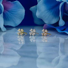 Load image into Gallery viewer, Pair of 18k Solid Gold Genuine Natural Diamond Heart Clover Shape Stud Earring