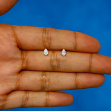 Load image into Gallery viewer, Single (Half Pair) 18k Solid Gold Genuine Natural Pear Shaped Diamond Low Profile Stud Earrings