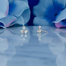 Load image into Gallery viewer, Single (Half Pair) 18k Solid Gold Genuine Natural Diamond  Heart and Pear Shape Stud Earring