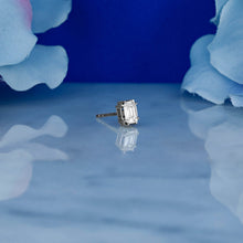 Load image into Gallery viewer, 18k Solid White Gold Natural Diamond Emerald Cut Illusion Very High Quality VVS Diamond Stud Earrings 2ct Look (1/2ct Actual Weight)