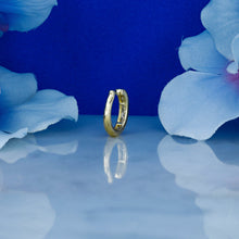 Load image into Gallery viewer, Single (Half Pair) 14k Solid Gold Natural Diamond  Baguette and Round Non-Pierce Ear Cuff