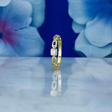 Load image into Gallery viewer, 14k Yellow Gold Natural Diamond Baguette Oval Link Ring
