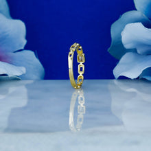 Load image into Gallery viewer, 14k Yellow Gold Natural Diamond Baguette Oval Link Ring