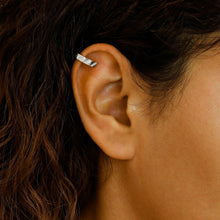 Load image into Gallery viewer, Single (Half Pair) 14k Solid Gold Genuine Natural Diamond Non-Pierce Striped Ear Cuff
