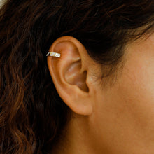 Load image into Gallery viewer, Single (Half Pair) 14k Solid Gold Genuine Natural Diamond Non-Pierce Striped Ear Cuff