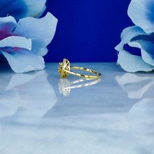 Load image into Gallery viewer, 14k Solid Gold Natural Diamond Baguette and Round Cocktail Ring