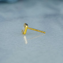 Load image into Gallery viewer, 18k Solid Gold Natural Diamond Rectangle Baguette Round Illusion Stud Earrings