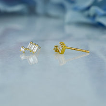 Load image into Gallery viewer, Single (Half Pair) 18k Solid Gold Natural Diamond Triple Baguette Bar and Round Stud Earrings