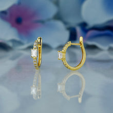 Load image into Gallery viewer, Single (Half Pair) 18k Solid Gold Natural Diamond Baguette Center Huggy Hoop Earrings