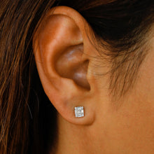 Load image into Gallery viewer, 18k Solid Gold Natural Diamond Rectangle Baguette Round Illusion Stud Earrings
