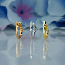 Load image into Gallery viewer, Single (Half Pair) 18k Solid Gold Natural Diamond Baguette Center Huggy Hoop Earrings