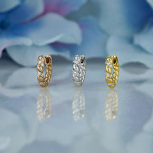 Load image into Gallery viewer, Single (Half Pair) 18k Solid Gold Natural Diamond Pavé Twist Rope Huggy Hoop Earring