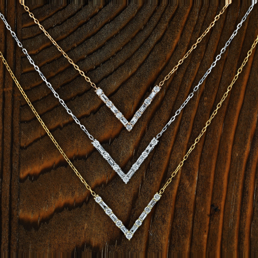 18k Genuine Diamond Chevron 