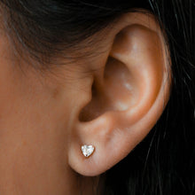 Load image into Gallery viewer, 18k Gold Genuine Diamond (Half Pair) Heart Solitaire Stud Earring in White Yellow Rose Gold for Women and Girls
