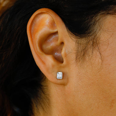 18k Solid White Gold Natural Diamond Emerald Cut Illusion Very High Quality VVS Diamond Stud Earrings 2ct Look (1/2ct Actual Weight)