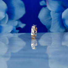 Load image into Gallery viewer, Single (Half Pair) 14k Solid Gold Genuine Natural Diamond Non-Pierce Striped Ear Cuff
