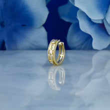 Load image into Gallery viewer, Single (Half Pair) 14k Solid Gold Natural Diamond Princess Round  Non-Pierce Ear Cuff with Rope Border
